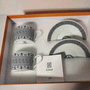 Hermes H Deco Tea Cups and Saucers